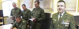 Медаль «За отличие в воинской службе» 
Максим Шутко: Риск – это наша работа